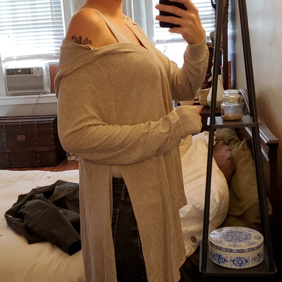 Oversized Oatmeal hoodie size XS - Picture 3 of 5